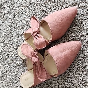 Chase + Chloe Flats